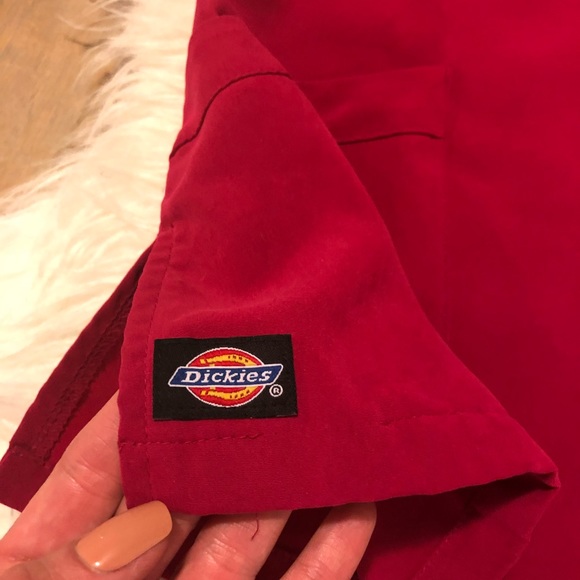 Magenta dickies scrub top - Picture 3 of 5